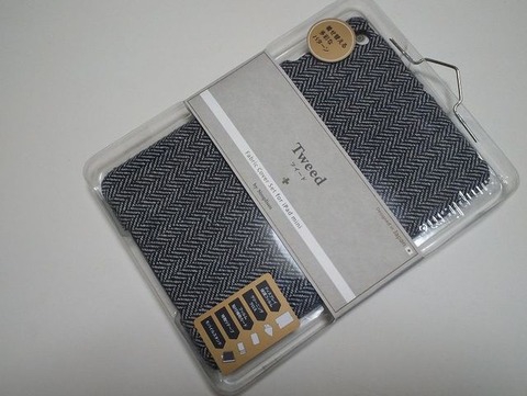 「iPad mini」液晶保護フィルムとカバー