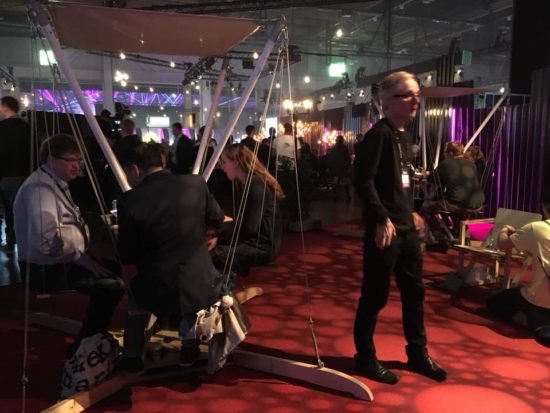 フィンランドにて開催された世界最大規模のド派手な起業フェス「Slush 17」　熱気に包まれた会場の様子をレポート