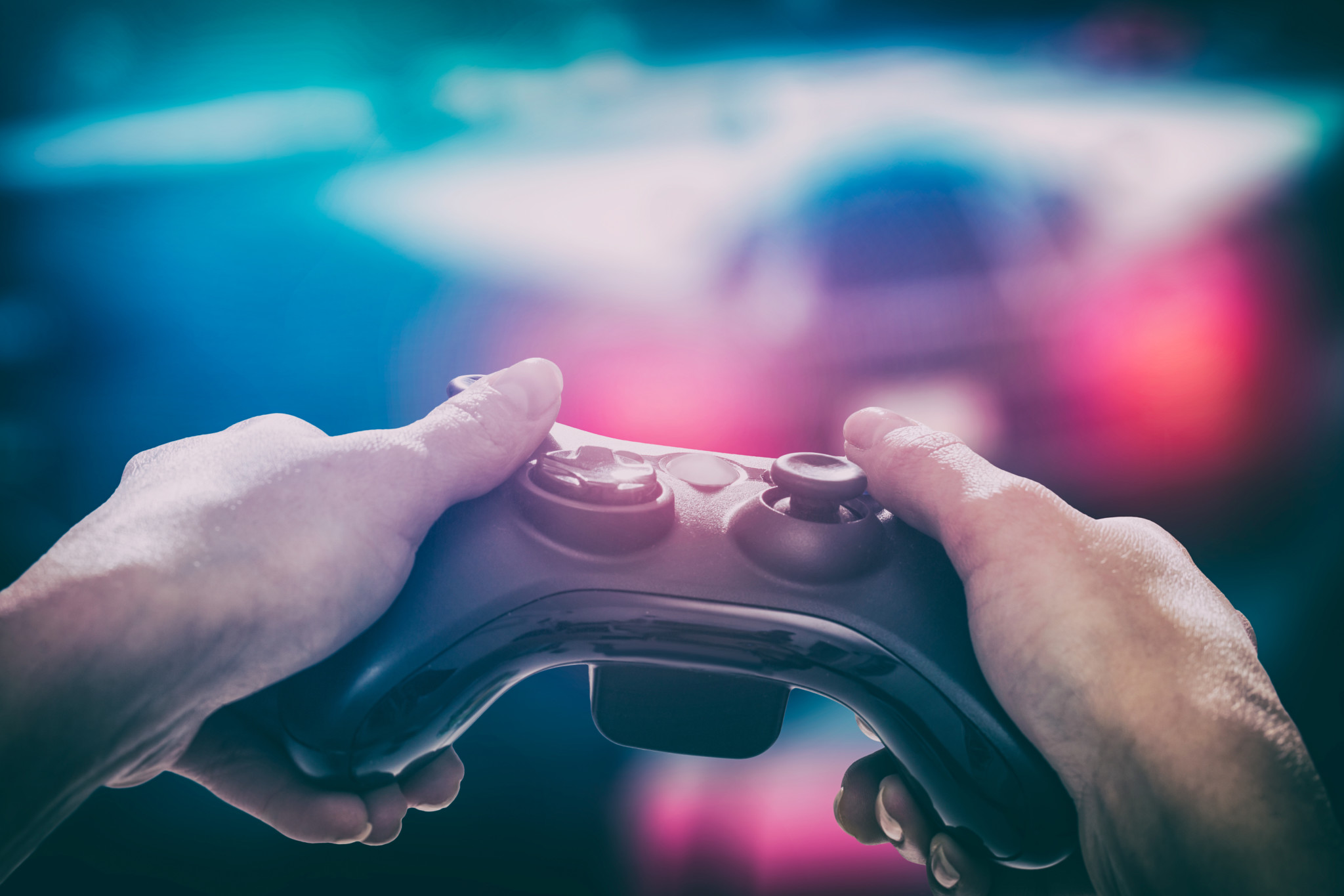 約2人に1人が「ｅスポーツ」を認知　若い世代に高い関心、スポーツではなくゲームと捉える声も