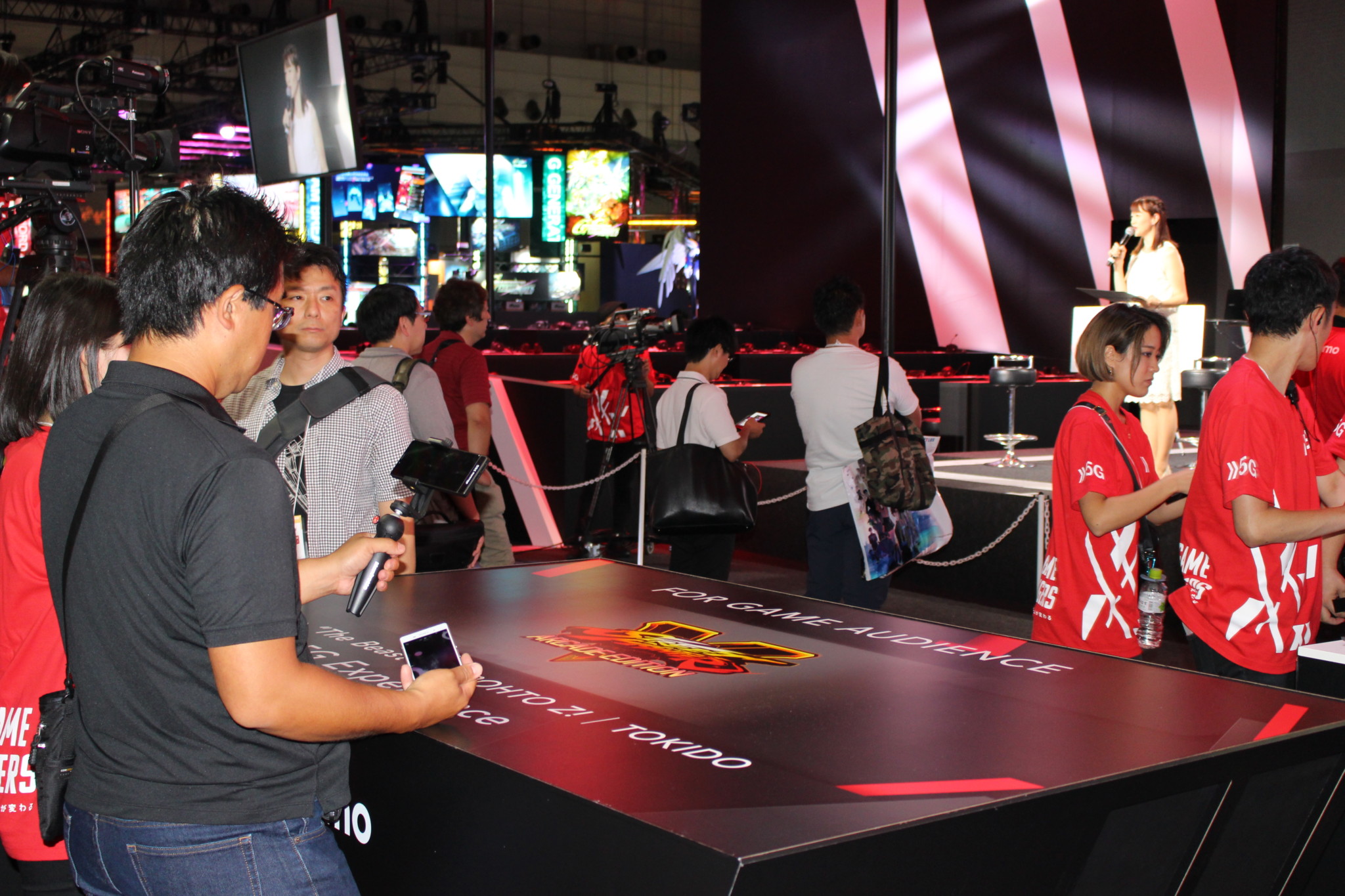 【東京ゲームショウ2019】5Gによるゲーム観戦新時代の到来！ウメハラ、ときどの試合がAR観戦できる「NTTドコモ」ブースレポート