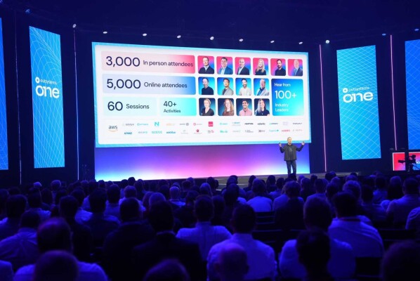 OutSystems、エンタープライズAI向けのオープンなAgentic Systems Platformを発表