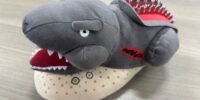 淡路島アニメパーク「ニジゲンノモリ」に超巨大ガラガラパネルが出現！？ お子様限定！『ゴジラ巨大ガラガラ大作戦』