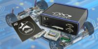 PLS社製デバッグツール「UDE」がSTマイクロのAIアクセラレータ統合車載マイコン「Stellar P3E」に対応したと発表。マルチコア同期＆高速トレース解析でEV開発を強力に支援