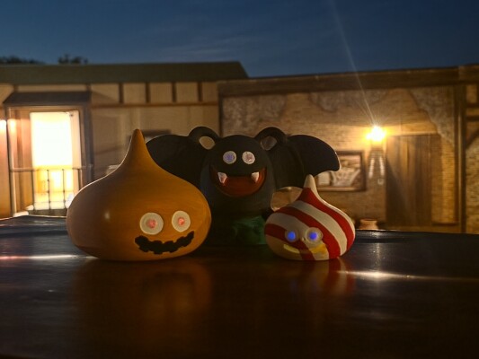 不気味に輝く、あなただけのハロウィーンモンスターをつくろう！ ニジゲンノモリ「ドラゴンクエスト アイランド」 スライム＆ドラキー色…