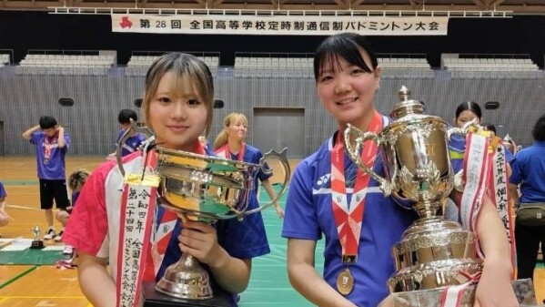 「全国高等学校定時制通信制大会 第28回バドミントン大会」で団体・個人W優勝！飛鳥未来高校札幌キャンパス・飛鳥未来きぼう高等学校福…